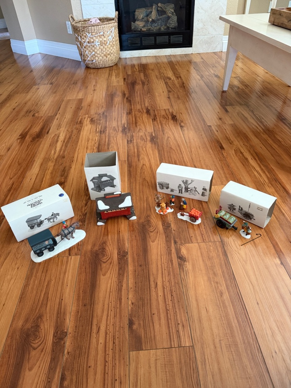 Dept 56 Heritage Collection
